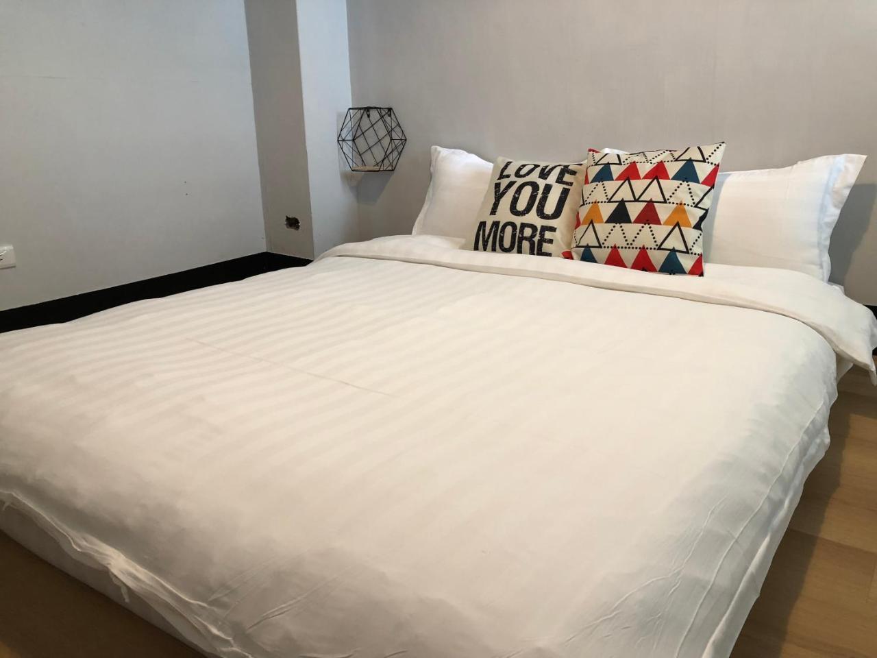 湘品旅館xiang Pin Hotel-有人旅宿東大門夜市湘品館-無電梯無電視 訂房後請注意訊息加line聯繫我 화롄 외부 사진